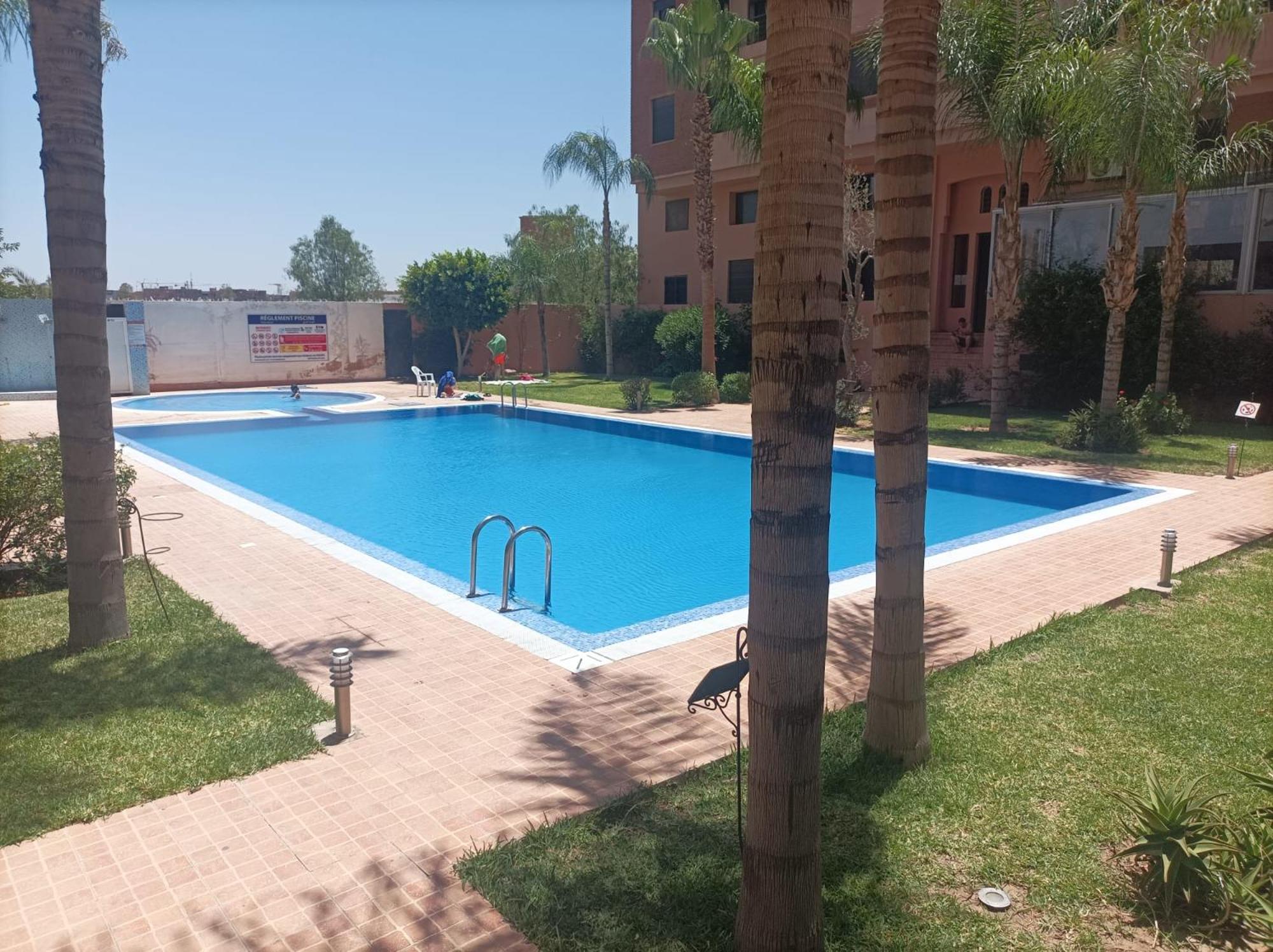 Appartement Haut Standing Vu Piscine Marrakesh Exteriör bild